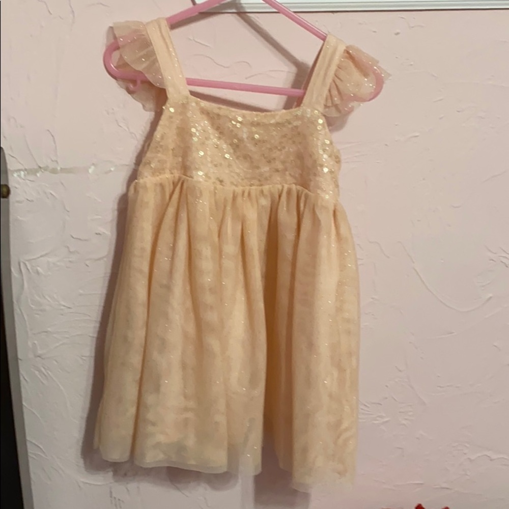 Girl dress worn a couple of times accepting offer